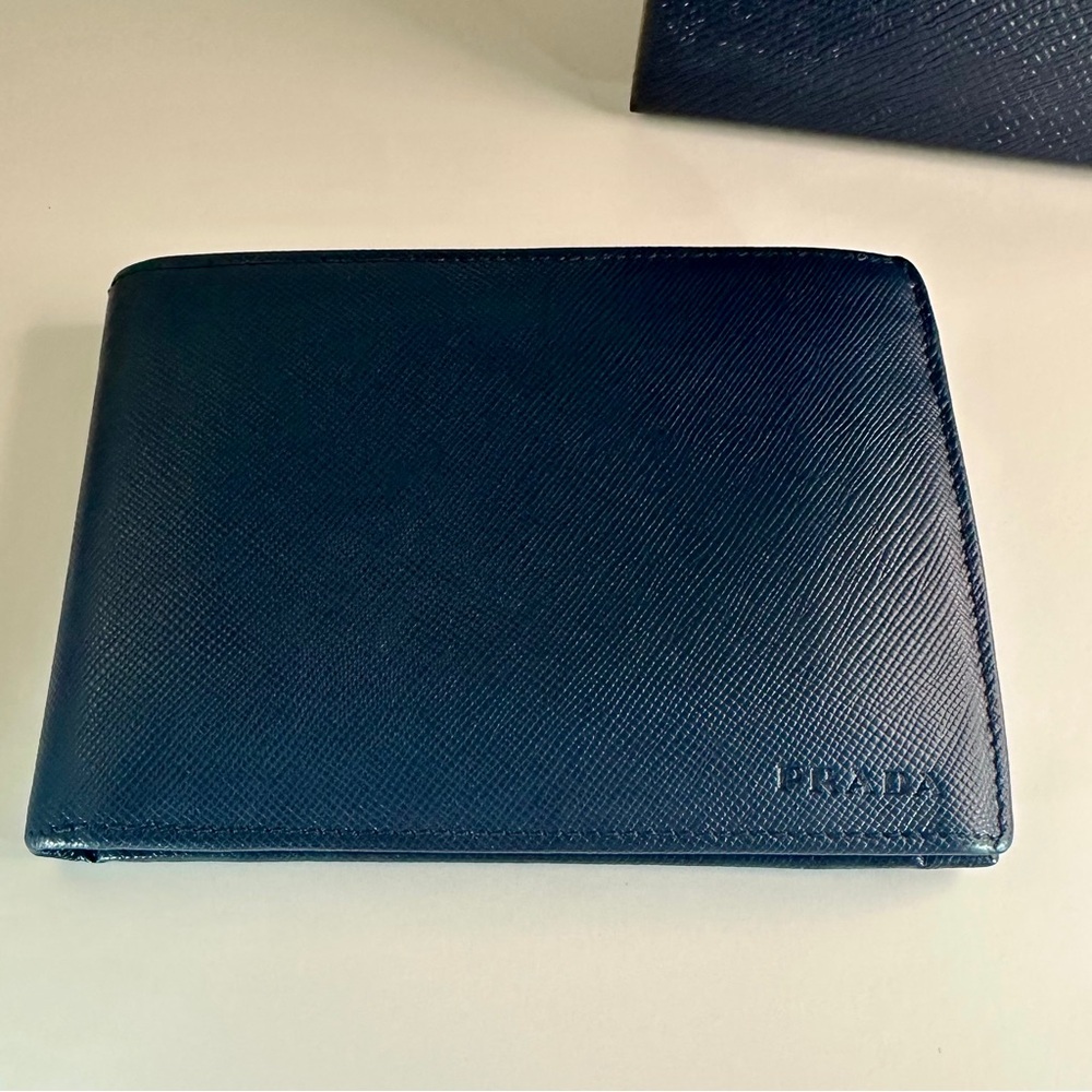 Prada 2M0002 Saffiano Leather Bifold Wallet w Coin Purse Baltico Navy – Box &COA - Picture 4 of 10